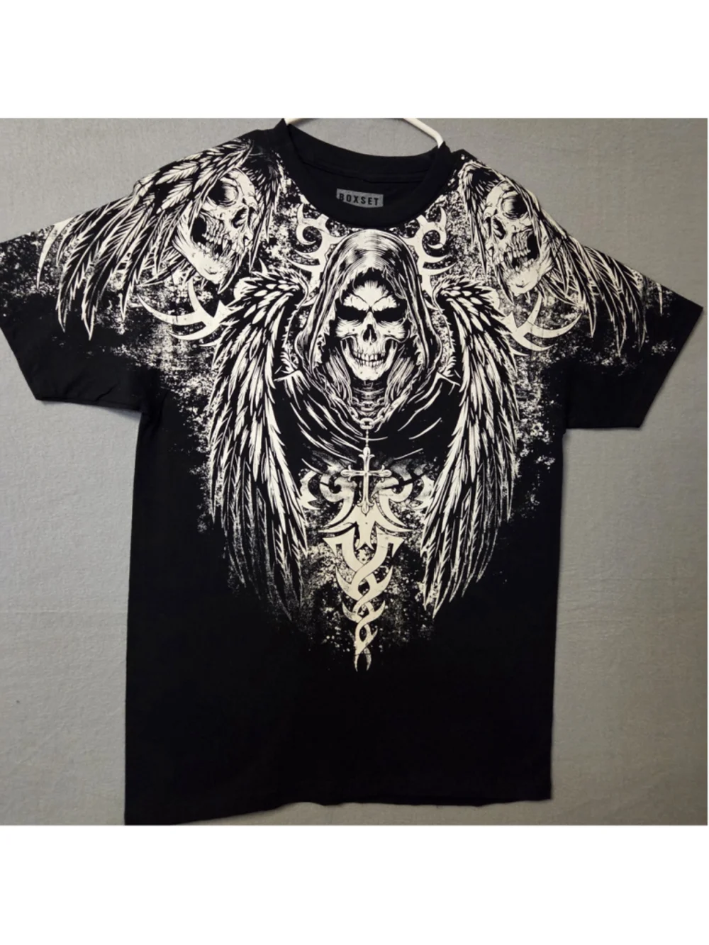 Men's BOXSET Graphic Skull T-Shirt, Black and White medium